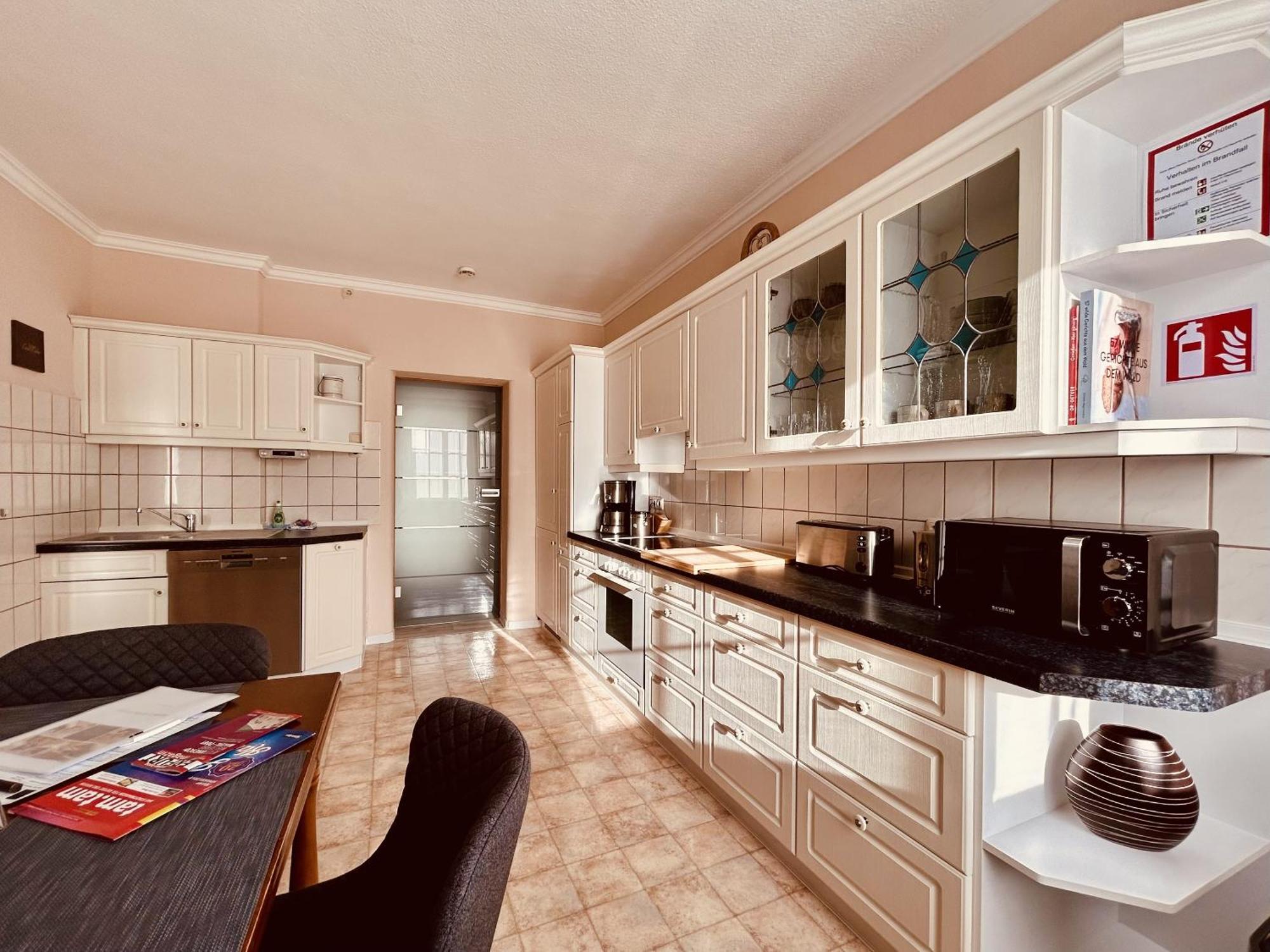 Casa Rehse I Stilvolles Apartment I 24H-Self-Check-In I Kostenlos Parken & Wlan I 55-Zoll-Smart&Kabel-Tv I Oepnv エアフルト エクステリア 写真
