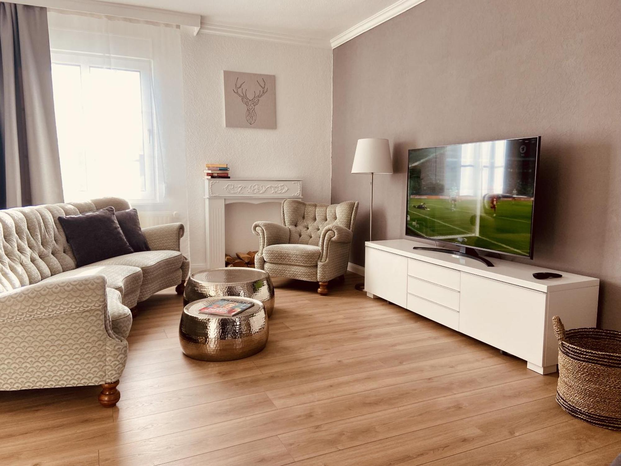 Casa Rehse I Stilvolles Apartment I 24H-Self-Check-In I Kostenlos Parken & Wlan I 55-Zoll-Smart&Kabel-Tv I Oepnv エアフルト エクステリア 写真
